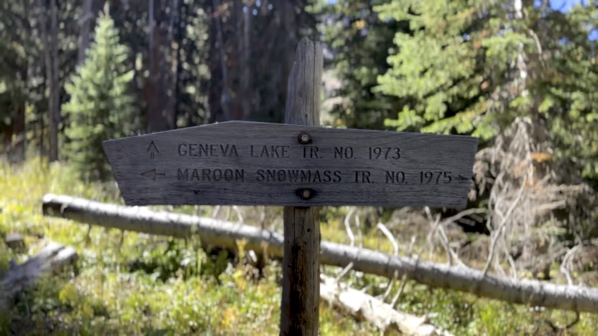 Trail sign for Geneva Lake and Maroon Snowmass trails